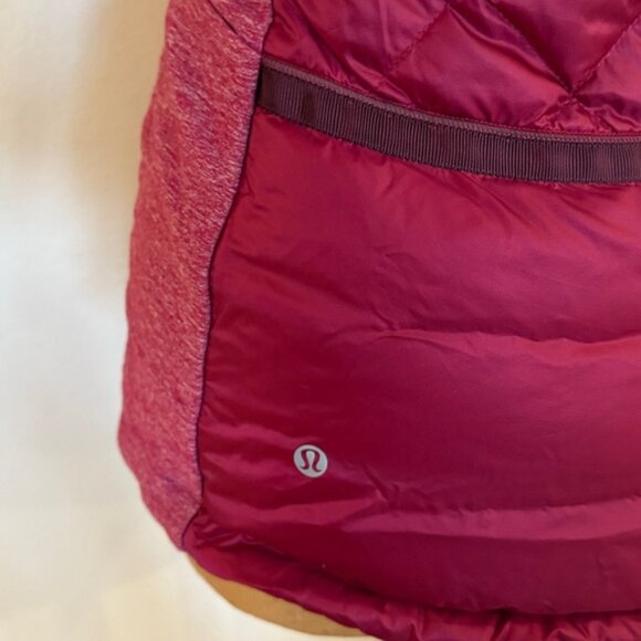 Lululemon 4 Down for a Run Vest Berry Rumble Quilted great pre owned condition - Picture 4 of 16